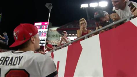 Tom Brady shares emotional moment with young fan who overcame cancer ...