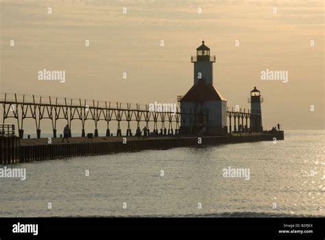 St. Joseph Lighthouse in St. Joseph, Michigan at sunset Stock Photo - Alamy