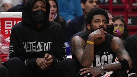 Brooklyn Nets: Kyrie Irving might be a full-time player again soon