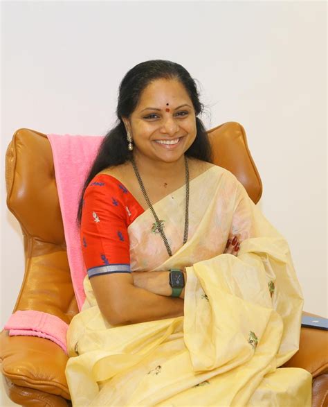 [TRS MLC Kalvakuntla Kavitha wears her Mothers Saree witch is 20 Years ...