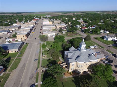 Downtown Lincoln Kansas | Now here is a view of downtown Lincoln you ...