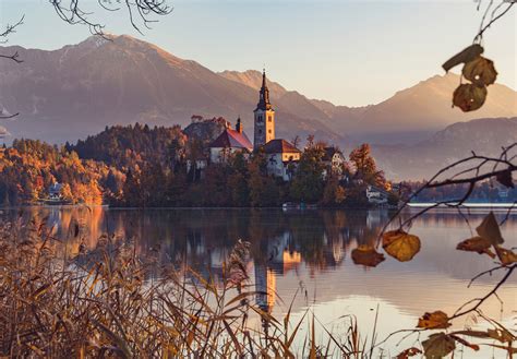 Dreamy Pixel | Lake Bled at Sunrise - Dreamy Pixel