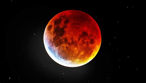 1336x768 Resolution Blood Moon 4K HD Laptop Wallpaper - Wallpapers Den