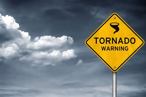 For Seniors: Understanding The Warning Signs Of A Tornado In Texas ...