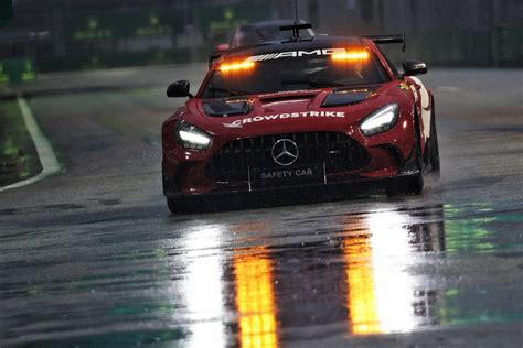 Singapore GP start delayed due to heavy rain - BVM Sports