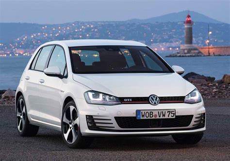 2014 Volkswagen Golf GTI Review, Specs, Pictures, MPG & Price