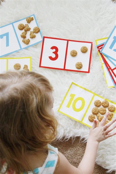 Preschool Math Counting Game + Free Printable | Math counting games ...