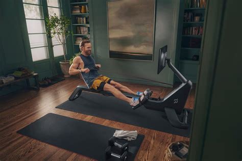 Peloton Row: Fitness maker unveils its first rowing machine