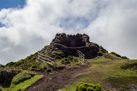 Climbing Mount Pico Azores – Hiking Guide and 13 Tips