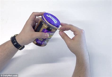 Video reveals eight ingenious life hacks that use the RUBBER BAND ...