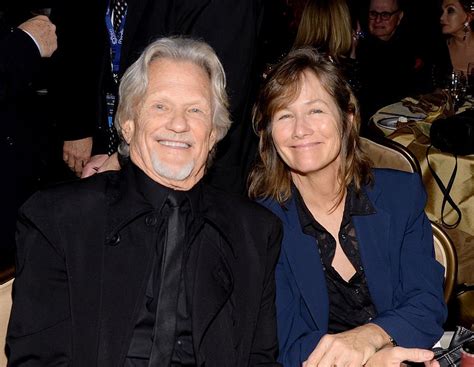 Meet Kris Kristofferson’s 3rd Wife Lisa Meyers to Whom He Is Married ...