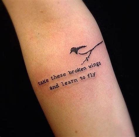 40 Simplistic Quote Tattoo Ideas - Brighter Craft | Frases para ...