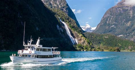 Milford Sound Cruise Day Tour from Queenstown or Te Anau - Klook Australia