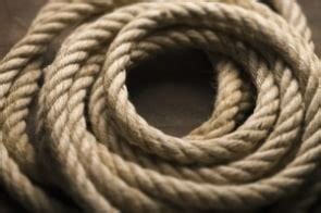 Coiling Rope - Geek Prepper