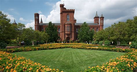 This Week Is Your Last Chance to Visit the Smithsonian Castle for the ...