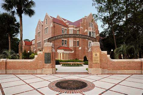 Wall Street Journal ranks UF No. 1 public university in the country