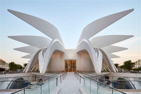 UAE Pavilion at Expo 2020 Dubai | Santiago Calatrava | Archello