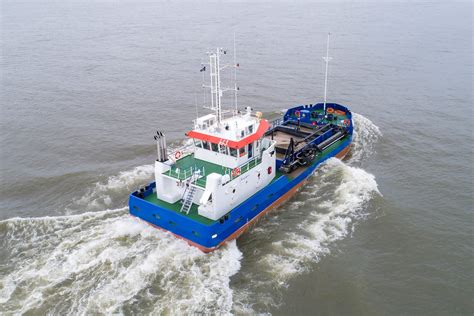 Neptune delivers a 200m3 maintenance hopper dredger - Neptune Marine