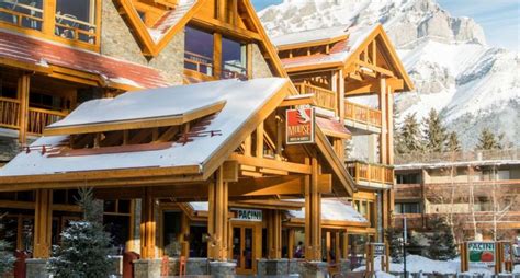 10 BEST Hotels in Banff Town (for ALL Travelers and Budgets!)