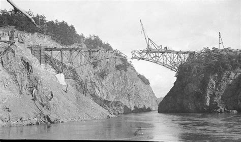 Construction of the Deception Pass Bridge circa 1932 | Deception pass ...