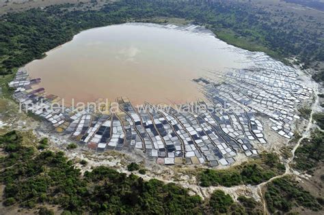 Mapa - La Salina del Lago Katwe [The Salt Lake Katwe]