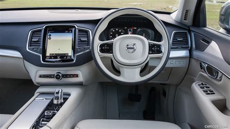 2016 Volvo XC90 T8 Twin Engine Plug-in-Hybrid - Interior, Cockpit | Caricos