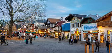 10 Real Small Towns That Look Like Sets From Hallmark Christmas Movies ...