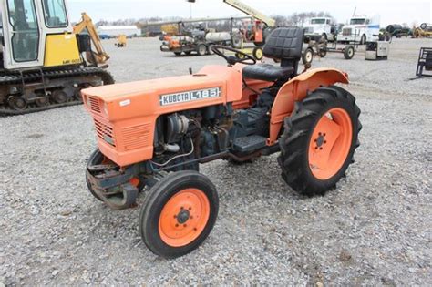 Kubota L185 Tractor