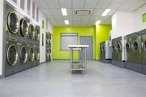 Modern and Attractive Laundry Shop Interior Design Ideas | Laundry shop ...