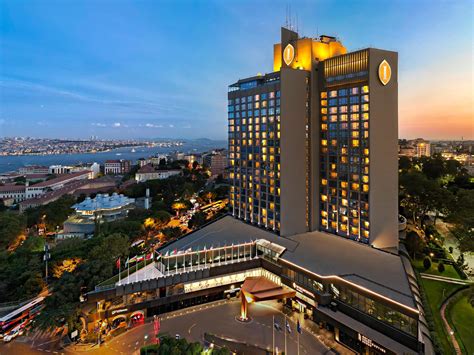 Luxury Hotel With Pool: InterContinental Hotel Istanbul