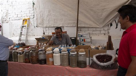 Tianguis en Oaxaca - Leche con tuna