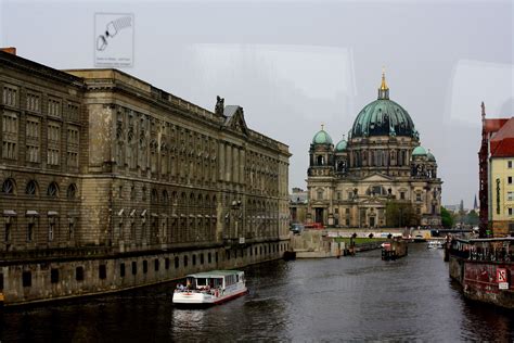 Ladee's Travels: Berlin - Architecture in 2011