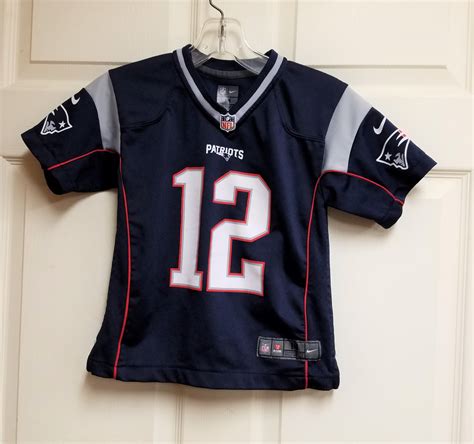 NFL Players On Field Tom Brady New England Patriots Jersey Shirt Youth ...