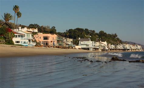 Escondido Beach in Malibu, CA - California Beaches