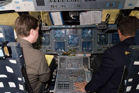 A detailed photo tour of NASA’s space shuttle cockpit trainer | Ars ...