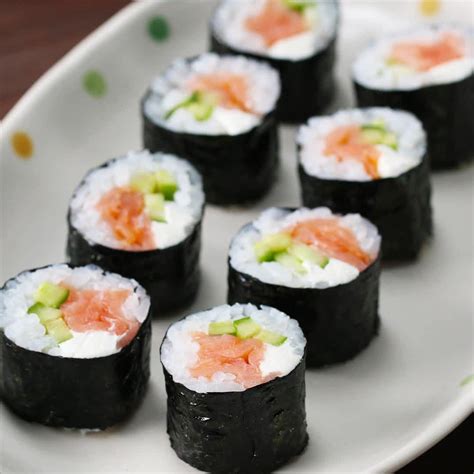 Spicy Tuna Roll Recipe by Tasty