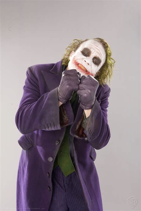 Great Promo Photos of Heath Ledger as The Joker — GeekTyrant