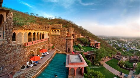 Neemrana Fort-Palace 헕헢헢헞 Neemrana Hotel