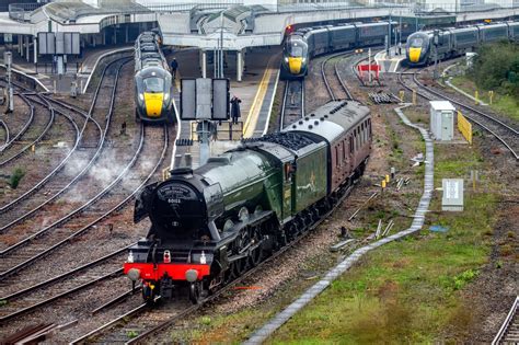 Flying Scotsman in pictures after train departs from Bristol Temple ...