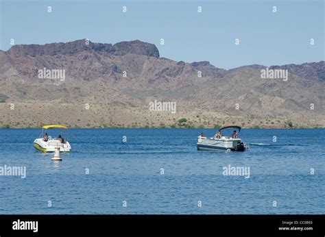 boating on Lake Havasu Arizona Stock Photo - Alamy