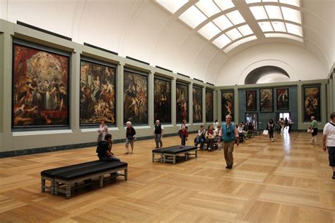 Le Louvre París