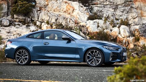 2021 BMW M440i xDrive Coupe | Side