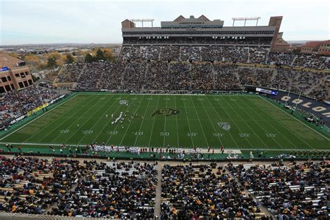 Former College Football Starting Quarterback Decides To Transfer - The Spun