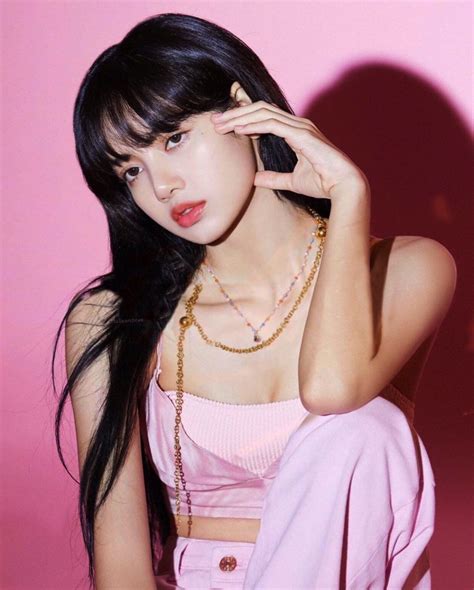 lisa pics on Twitter | Blackpink, Lisa, Wear pink