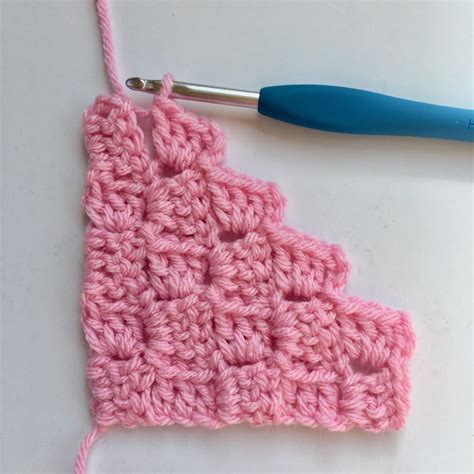 Basic Corner to Corner (C2C) Stitch Photo & Video Tutorial | Crochet ...