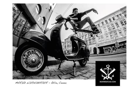 Vespa Logo Wallpapers - Wallpaper Cave