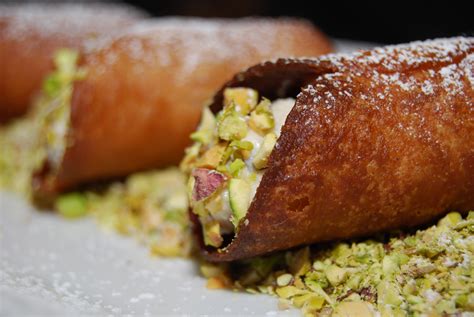 Holy Cannoli! – The Halfandhalfs