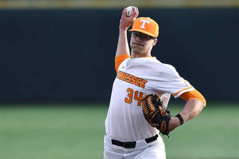 Tennessee Baseball Starts NCAA Tournament Against Charlotte 49ers ...