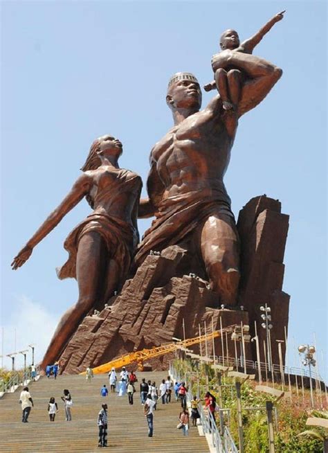 Tallest statue in Africa : r/megalophobia