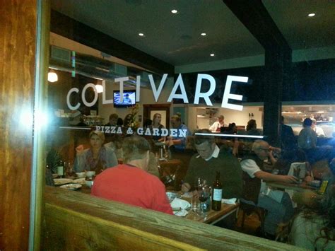 Hank On Food: Review: Coltivare Pizza & Garden on White Oak